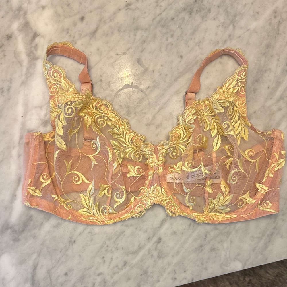 Soma Sheer Peach Underwire Bra with Gold Embroidery